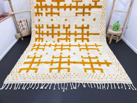 White Berber Rug with Geometric Saffron-Hued Patterns