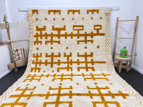 White Berber Rug with Geometric Saffron-Hued Patterns