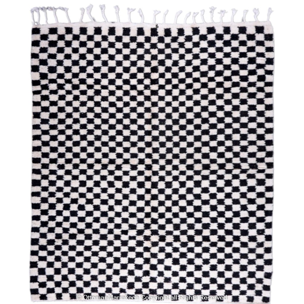 Moroccan Black and White Rug: Timeless Contrast and Sophistication